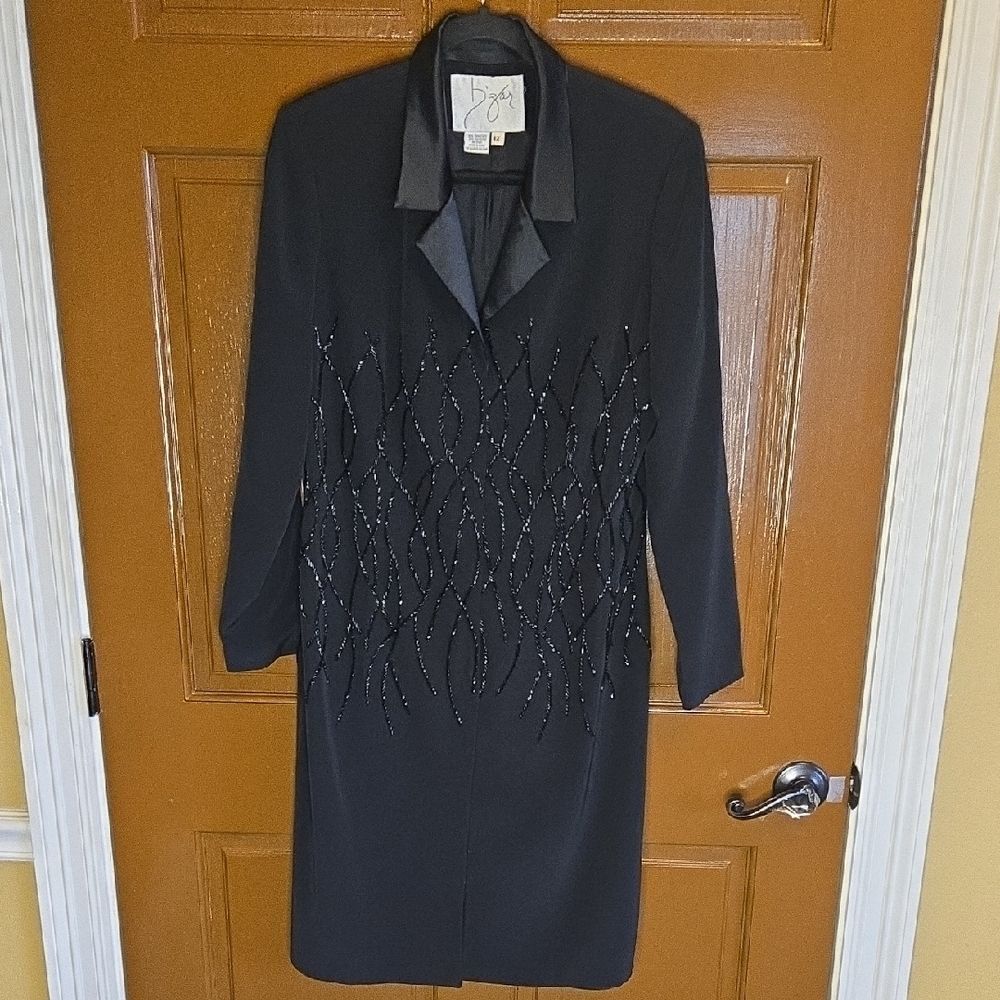 B'ZAR-Beaded blk dress/jkt with satin collar and long sleeves Sz 10/12